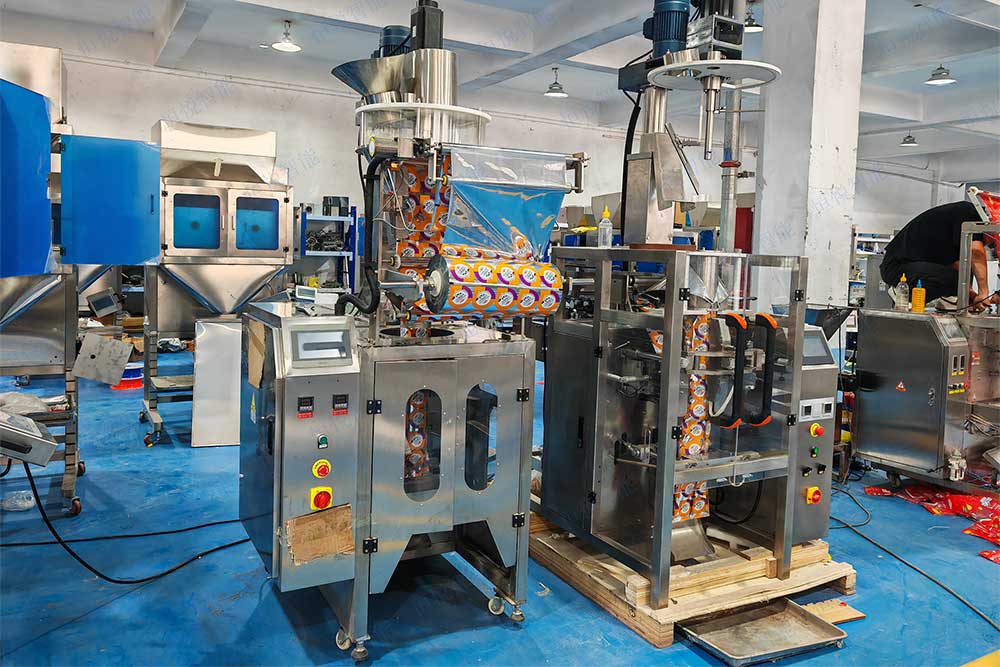 全自動淀粉定量包裝機通過自動化流程實現淀粉的精準計量與高效包裝