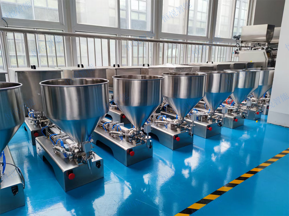 使用全自動液體包裝機 使用全自動液體包裝機